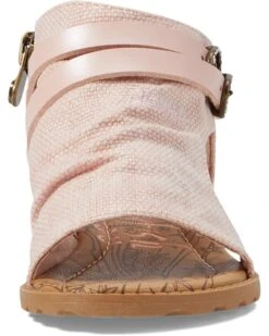 Black Clover & Blowfish Malibu Shop -Black Clover & Blowfish Malibu Shop 612WGFF ERL. AC SR736920