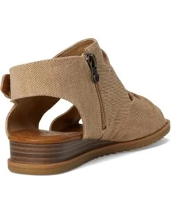 Blowfish Malibu Bliss | Sandals -Black Clover & Blowfish Malibu Shop 71cMB6JfrL. AC SR736920